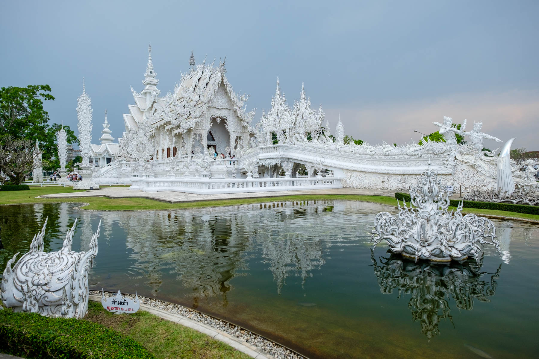 Wat Rong Khun Chiang Rai Thailand